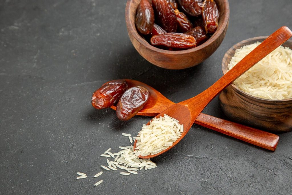 برنج سرخ شده با سس خرما